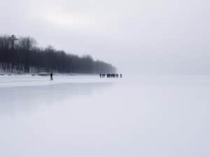 Mehr über den Artikel erfahren Schlittschuhlaufen auf dem See: Sicherheit und Erlebnisse